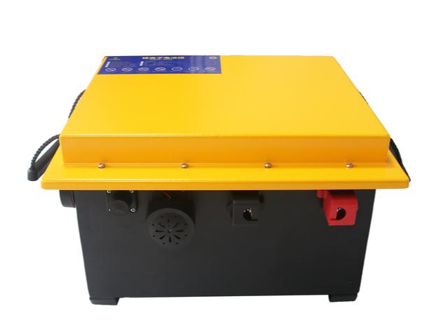 為什么物業(yè)保潔公司越來越多的選擇鋰電洗地機(jī)？