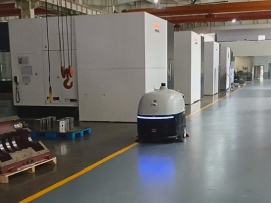 機場中的無聲衛(wèi)士 —— 坦力工業(yè)無人掃地機