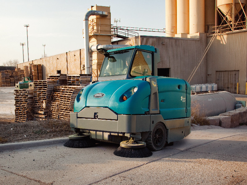 掃地車(chē)在工業(yè)領(lǐng)域中的應(yīng)用