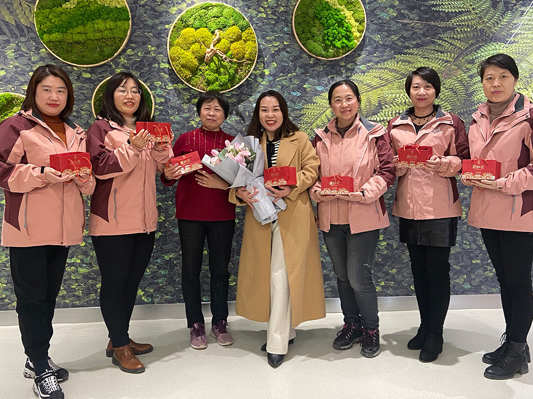 捷立的半邊天，祝您節(jié)日快樂 ！