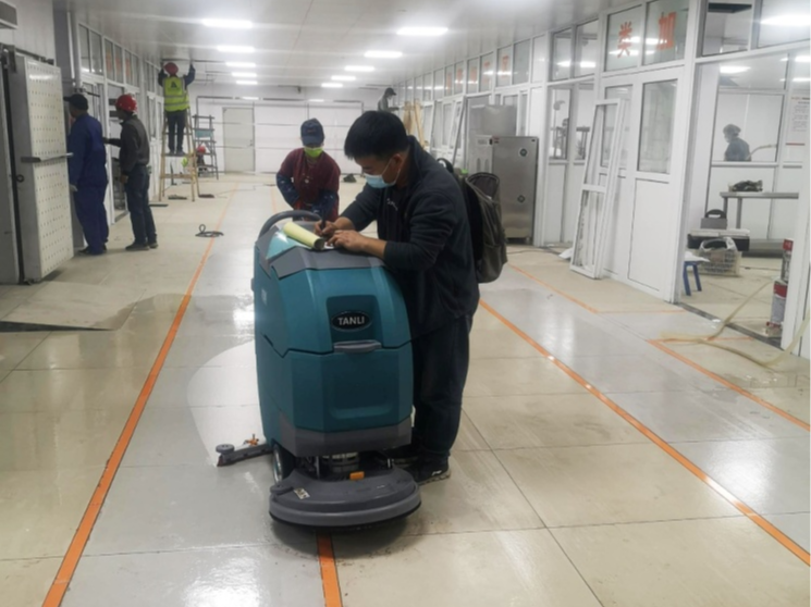 工廠食堂選購洗地機看準這幾點，包你滿意