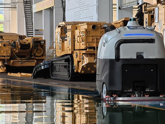 坦力工業(yè)自動清潔機器人：嘿，清潔生產的超棒搭子！